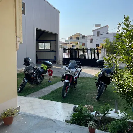 Meka Guest house